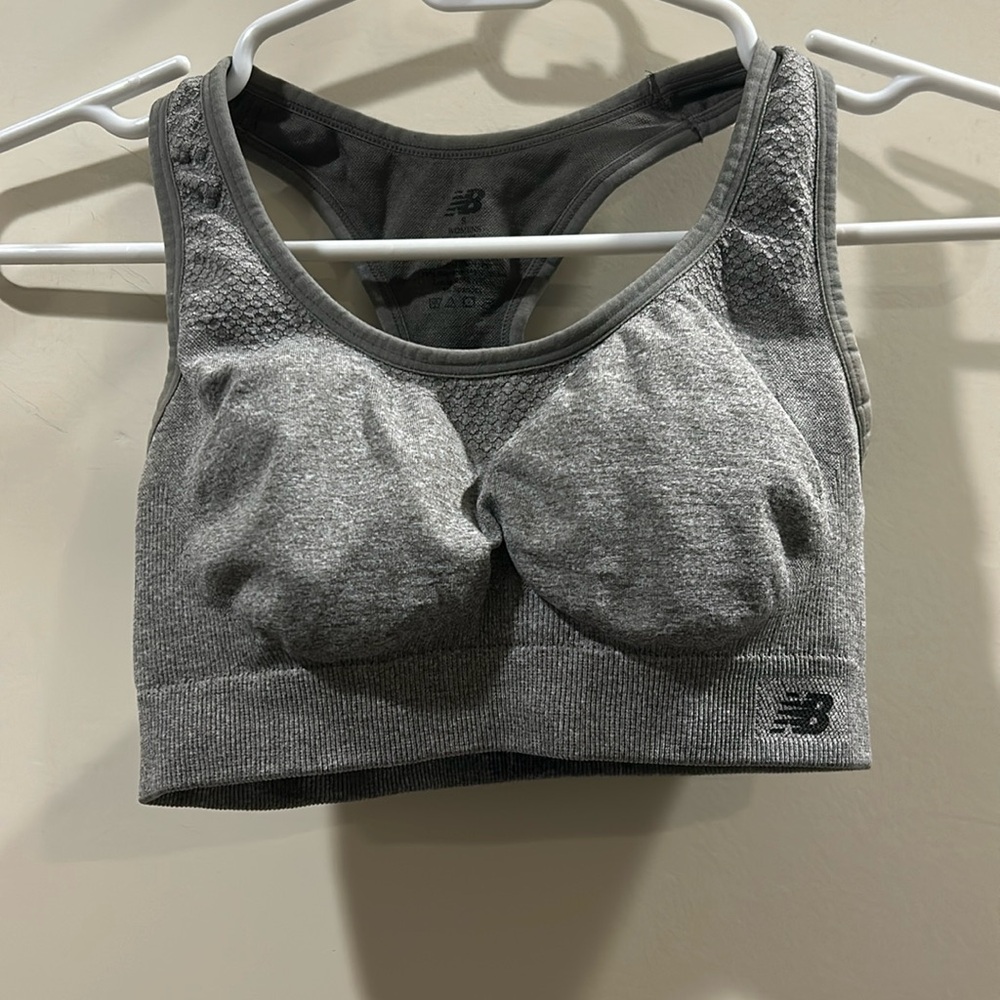 New Balance womens contour pullover racerback Sports Bra opening for pads size S
